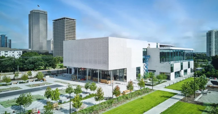 Everything Is Bigger in Texas, Including Its New Islamic Center Everything Is Bigger in Texas, Including Its New Islamic Center
