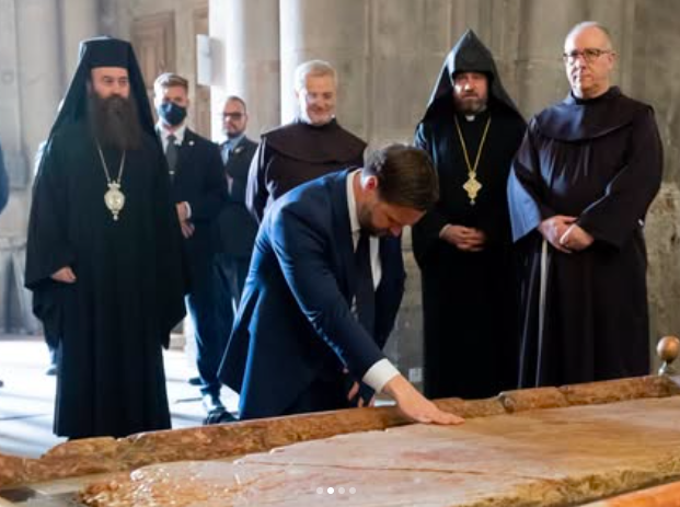 JD Vance hopes his wife Usha will one day convert JD Vance hopes his wife Usha will one day convert