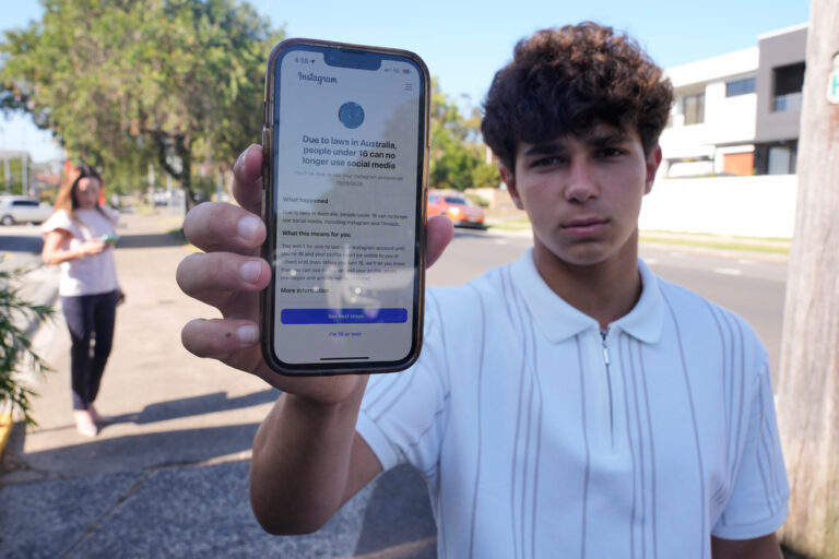 Australia's Youth Social Media Ban Has US Lawmakers Inspired to Make Similar Laws