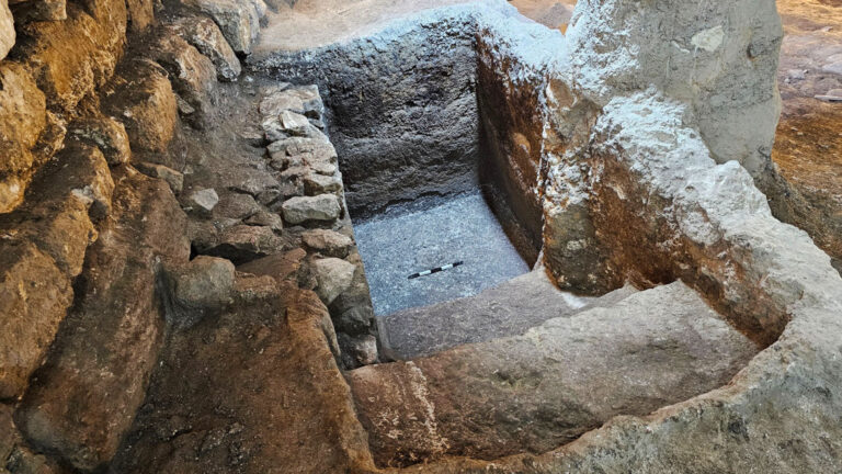 Buried for 2,000 Years: Ancient Second Temple Discovery Found Beneath Western Wall Plaza