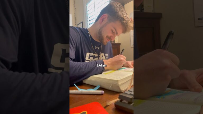 Morning Routine!!🌅✝️🥱 #JesusLovesYou #Christian #Jesus #Bible #MorningRoutine #Vlog