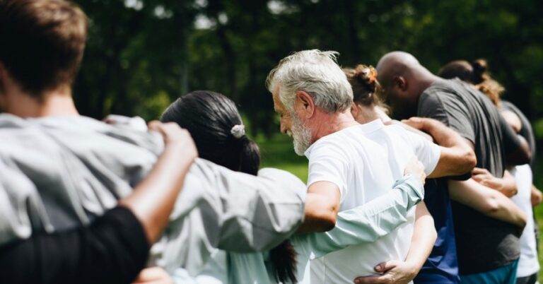 Loving Others When It's Difficult - Crosswalk PLUS Video Devotional - Daily Devotional