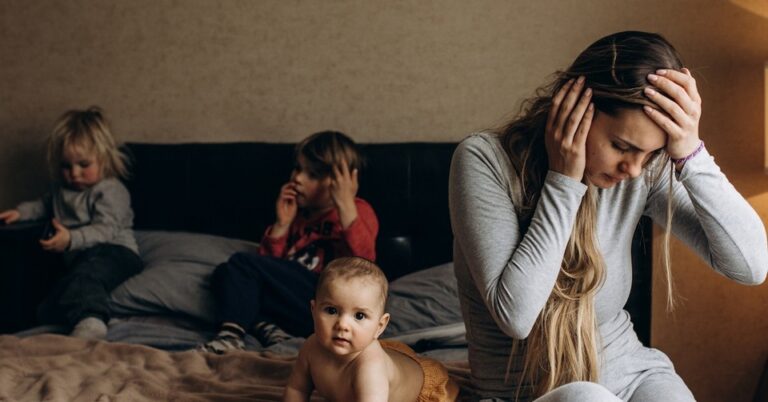 3 Biblical Truths for Moms When You No Longer Recognize Yourself – Christian Parenting 3 Biblical Truths for Moms When You No Longer Recognize Yourself - Christian Parenting