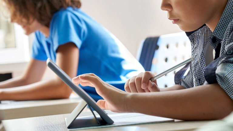 Landmark Trial Tests Whether Social Media Was Built to Hook Kids