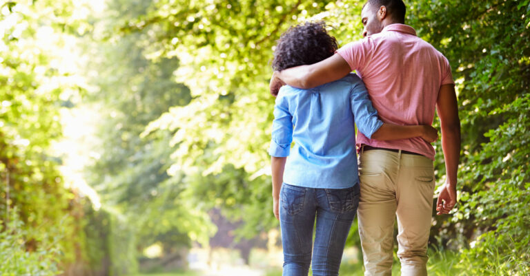 Setting a Godly Example in Romantic Relationships Setting a Godly Example in Romantic Relationships