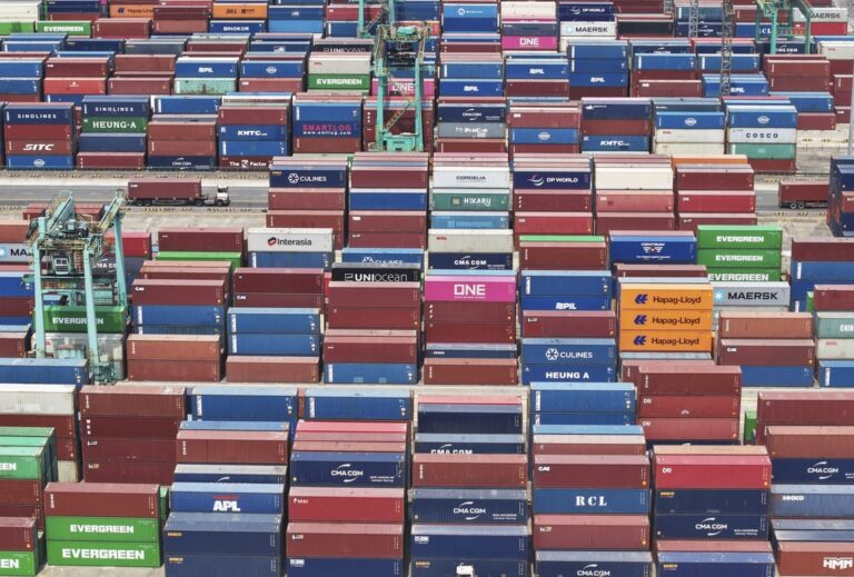 Supreme Court Strikes Down Trump’s Use of Emergency Powers to Levy Tariffs