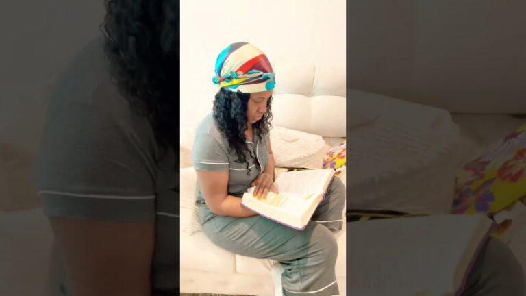 My 3AM Morning Routine!🙌🏾#christianity #relateable #selfcare #shortsfeed2023 #momlife #prayer My 3AM Morning Routine!🙌🏾#christianity #relateable #selfcare #shortsfeed2023 #momlife #prayer
