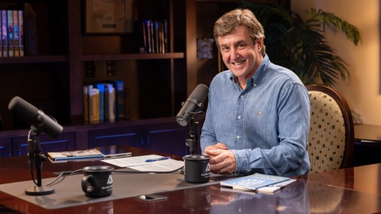 Pastor Allen Jackson urges Christians to call out 'false church' amid heresy: 'Polite for too long'