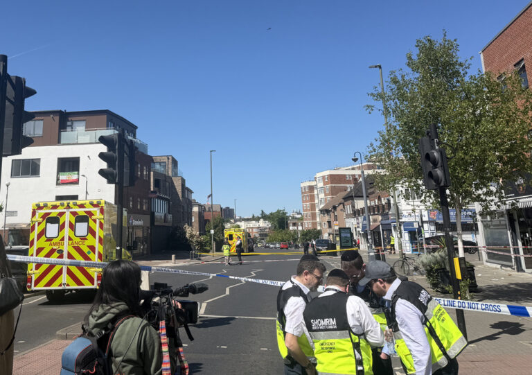 2 Stabbed in a Jewish Community in Antisemitic Attack in London