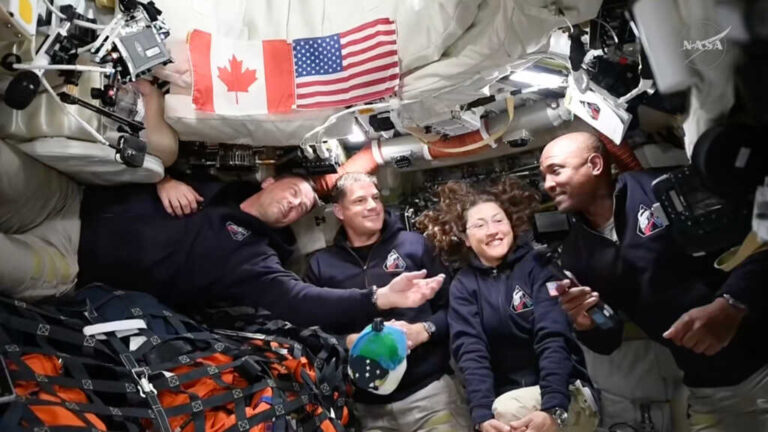 TobyMac and Mandisa Wake Up Artemis Astronauts on Day 6 of Their Journey