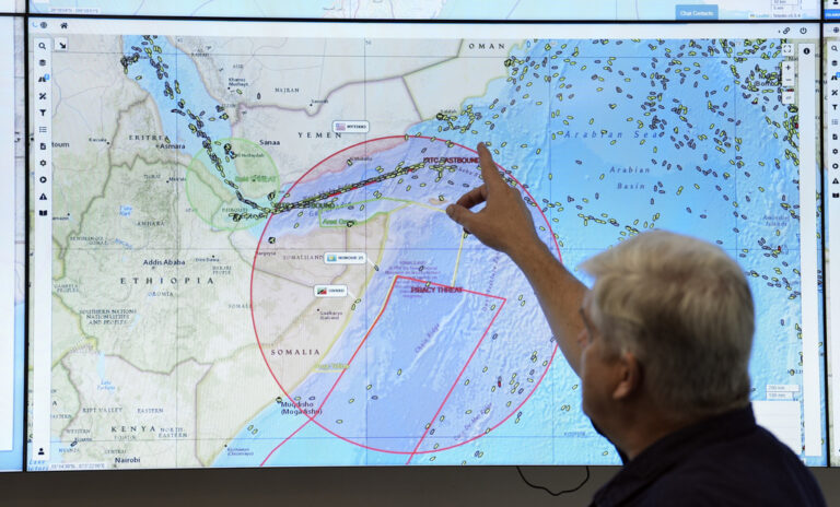 Trump Says Iranian Economy in 'State of Collapse' as US Tightens Pressure on Regime Oil Supplies