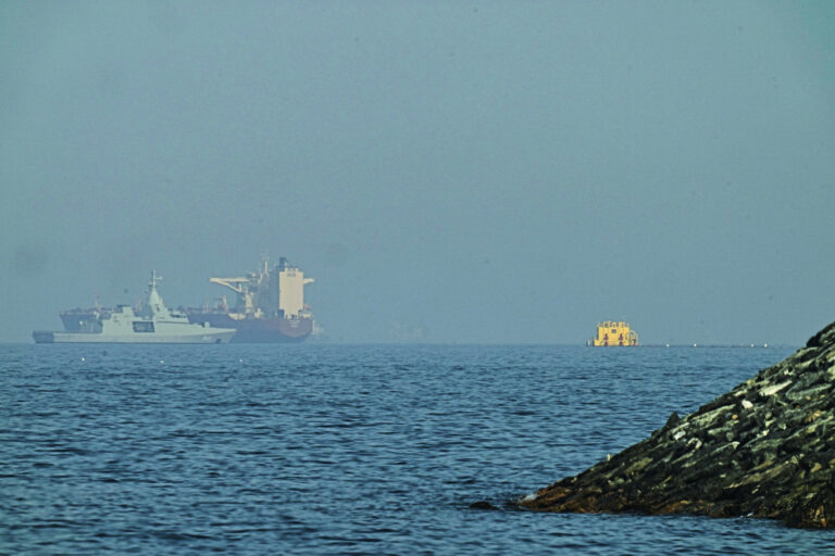 'Not Leaving Right Now': Trump Says US to Guide Ships Through Hormuz Strait despite Iran Warning