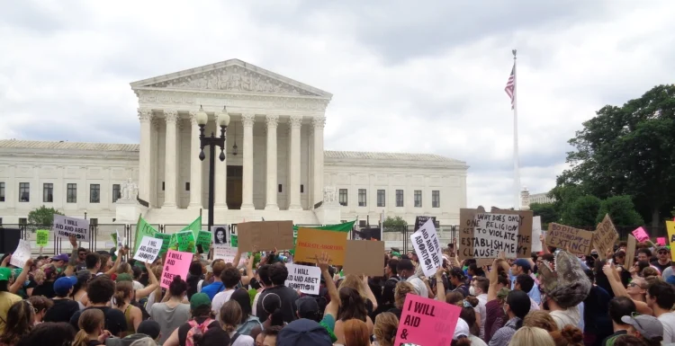 SCOTUS Allows Abortion Pill by Mail to Continue Amid Legal Battle SCOTUS Allows Abortion Pill by Mail to Continue Amid Legal Battle