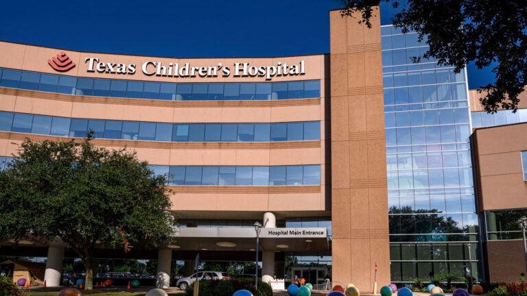 Texas Hospital Settlement Leads to First Detransition Clinic for Minors