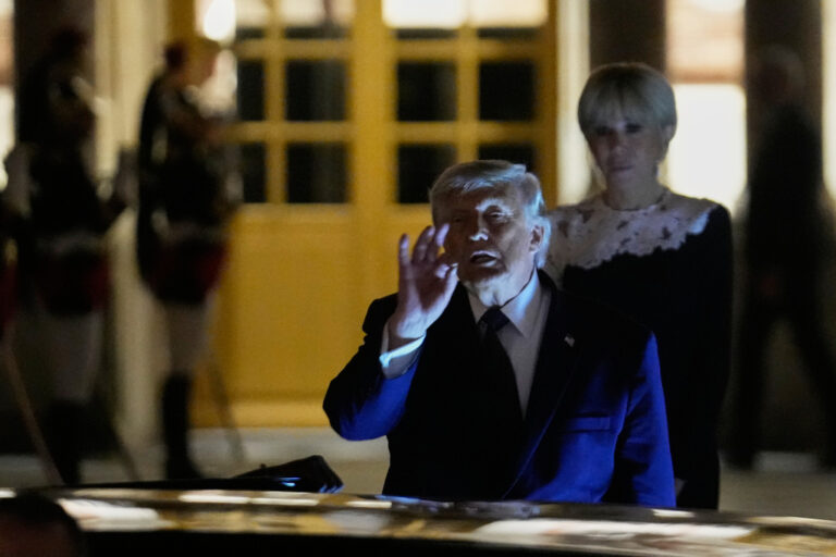 Trump, Pezeshkian Sign Iran Memorandum as President Warns Violations Will Trigger Bombing