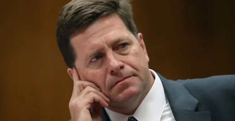 Trump Picks Jay Clayton to Replace Tulsi Gabbard as DNI Trump Picks Jay Clayton to Replace Tulsi Gabbard as DNI