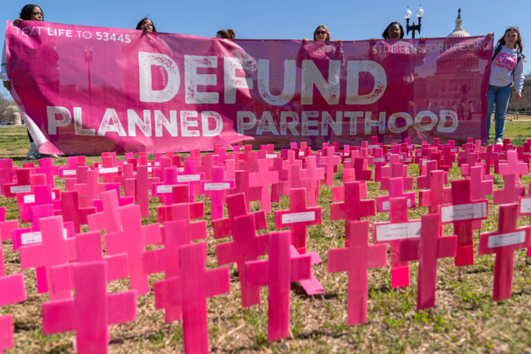 American Taxpayers Now ‘Paying Abortion Vendors’ as Funding for Planned Parenthood Returns American Taxpayers Now 'Paying Abortion Vendors' as Funding for Planned Parenthood Returns