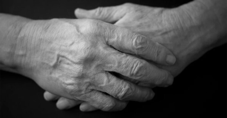 “Longevity Guru” Seeking to Live 160 Years Reveals “Alarming Diagnosis” “Longevity Guru” Seeking to Live 160 Years Reveals “Alarming Diagnosis”