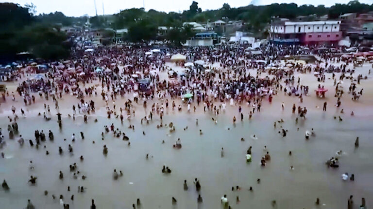 Revival Grips Brazil’s Amazon: ‘We Baptized 14,500 People’ Revival Grips Brazil's Amazon: 'We Baptized 14,500 People'