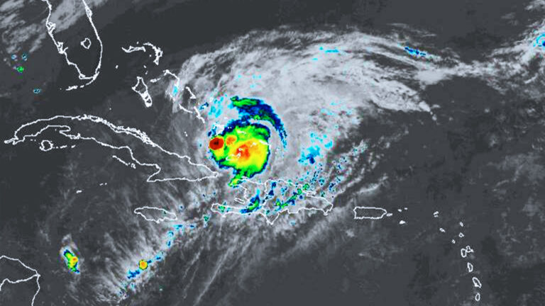 Gulf Coast Residents Prepare for Hurricane Isaias as Storm Threatens Flooding, Powerful Winds